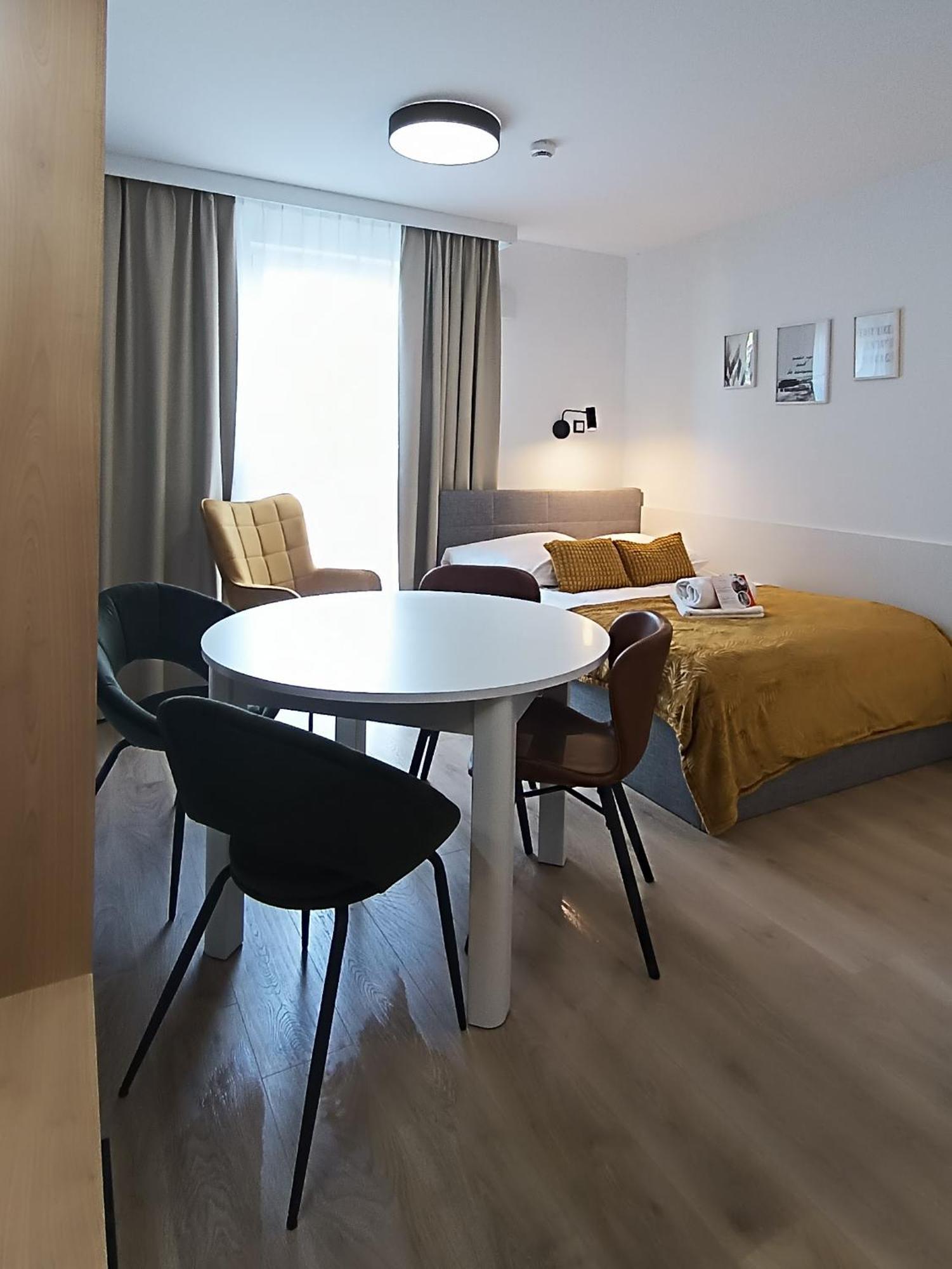 Amamolto Select - Wloskie Apartamenty, Restauracja, Bezplatny Parking Wrocław Exteriör bild